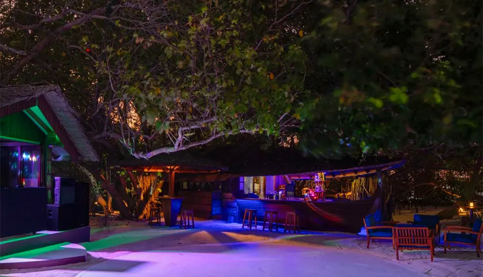 هتل آداران پرستیژ وادو